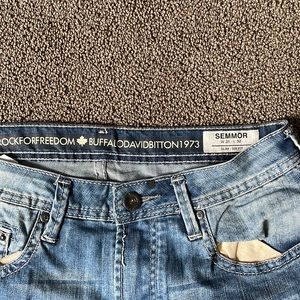 Mens 31x32 slim David Bitton very good condition